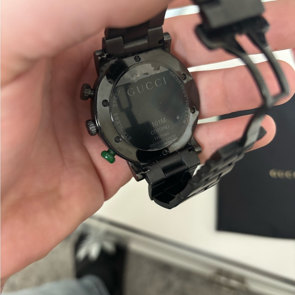 Gucci Black and Green Accent Watch - Picture 3 of 4
